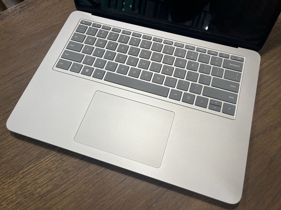 Surface Laptop Studio 2 - 14.4”32гб 4050