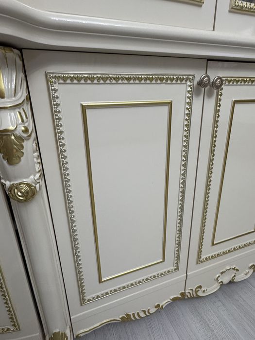 Продается буфет для посуды