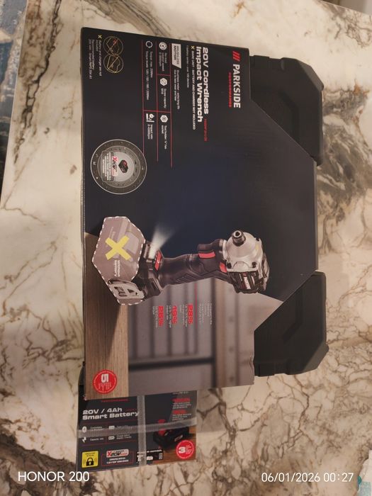 Pistol impact parkside cu capete biți