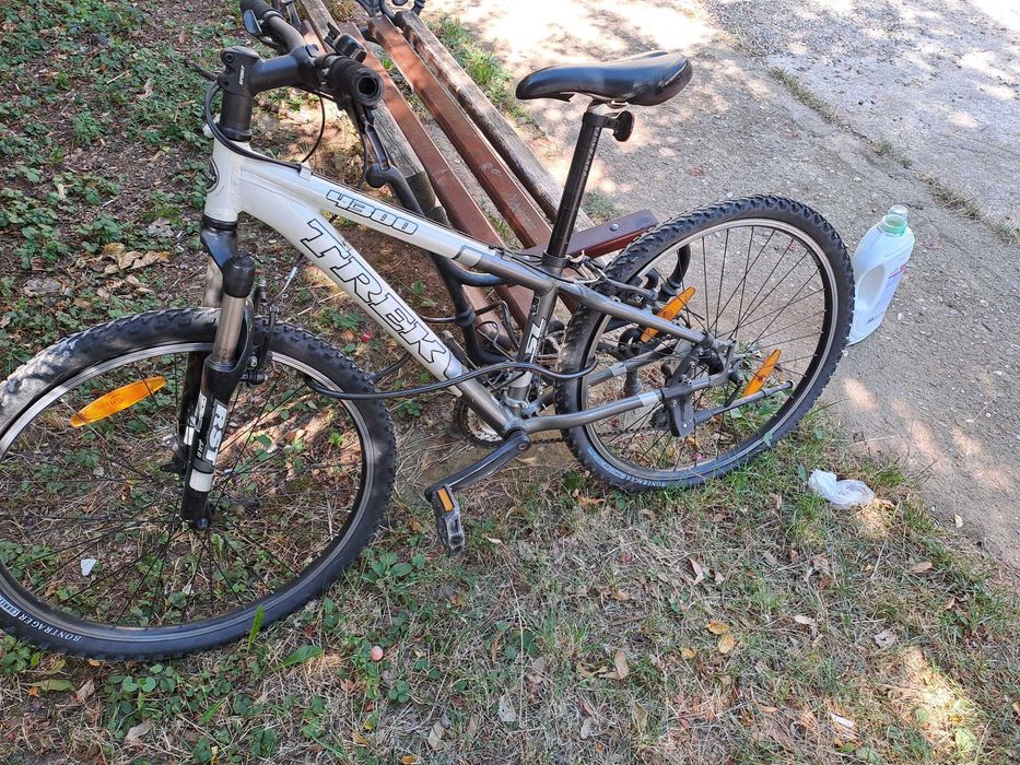 Vand bicicleta in stare buna.