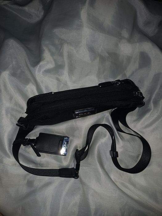 Продам барсетку Tumi