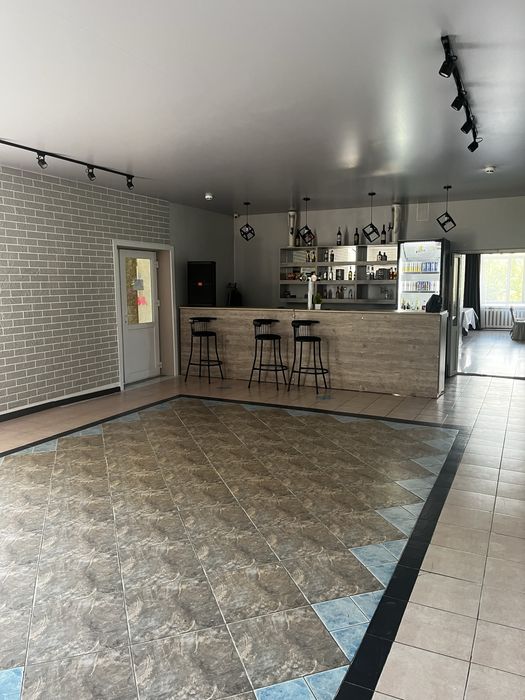 Продам действубщее кафе