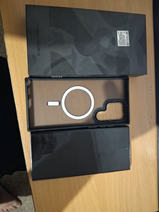 Samsung S22 Ultra 12/256 идиал