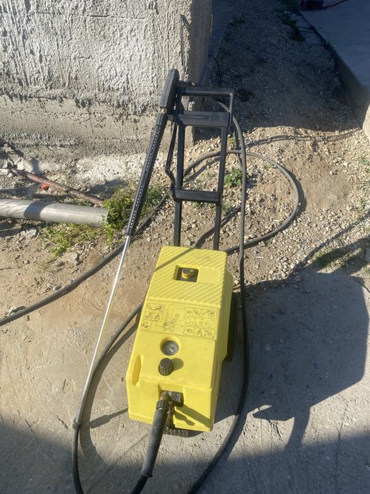 Pompa Karcker functioneaza la curent 380
