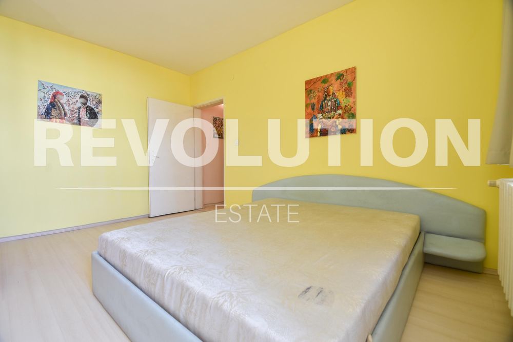 Дава се под наем Тристаен апартамент в София, Зона Б-5 - 76 кв.м за 620 € - Снимка #1