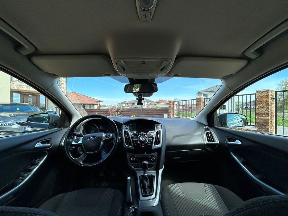 Ford focus titanium MK3 hatchback