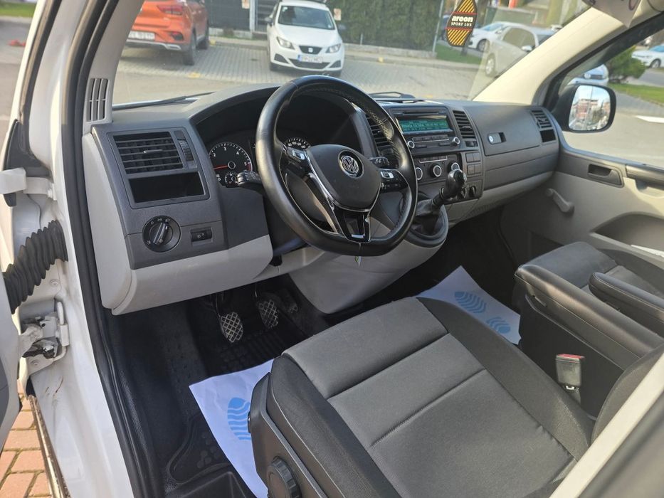 Transporter Facelift 8 + 1 // 2.0 Tdi - Proprietar in acte !