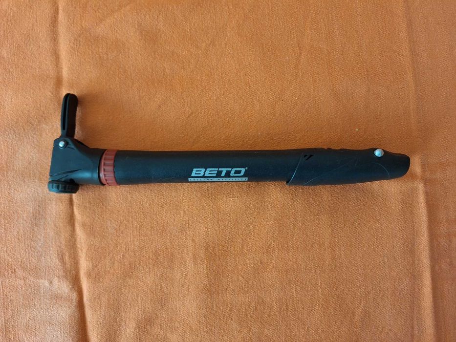 Pompa pentru bicicleta