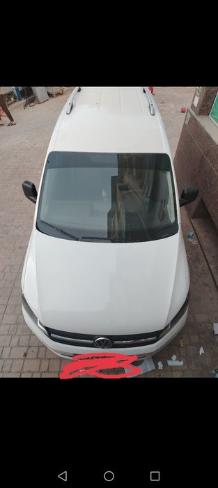 Wolsfagen caddy sotiladi