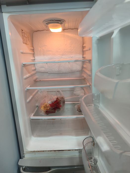 Холодильник Samsung рабочий