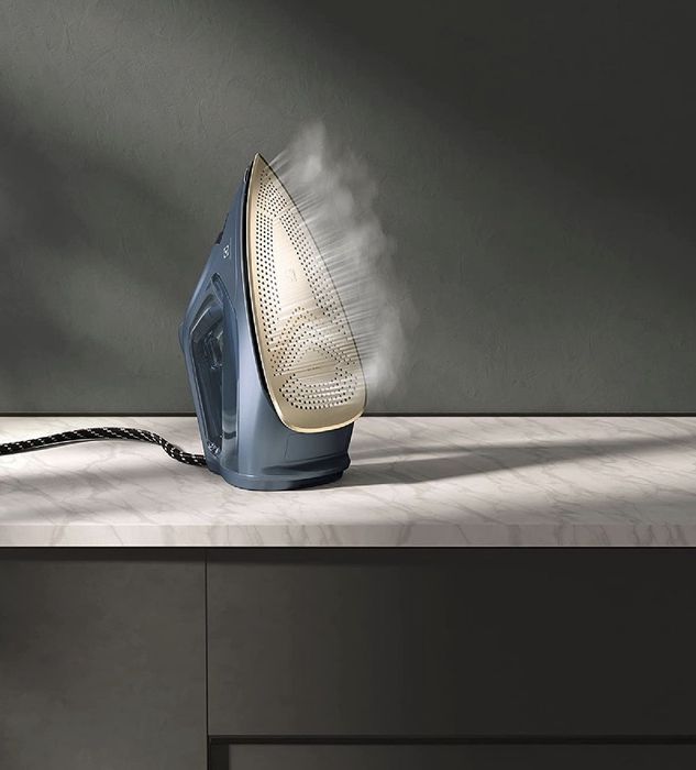 Новый утюг Electrolux 800 E8SI1-80BM