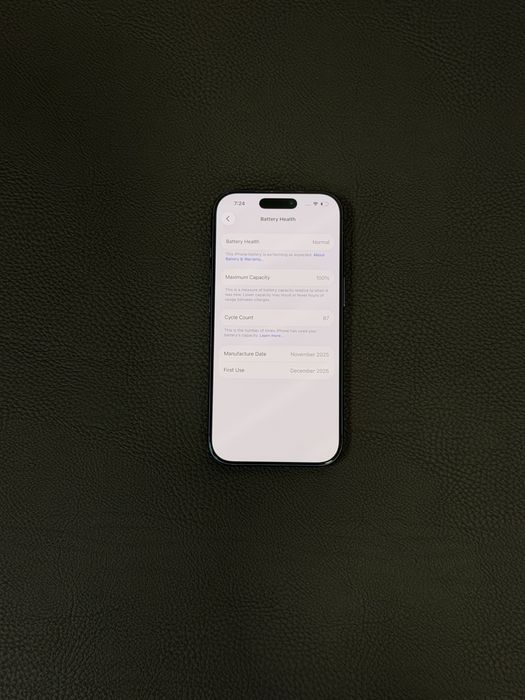 Продавам iPhone 17 PRO 87 цикъла