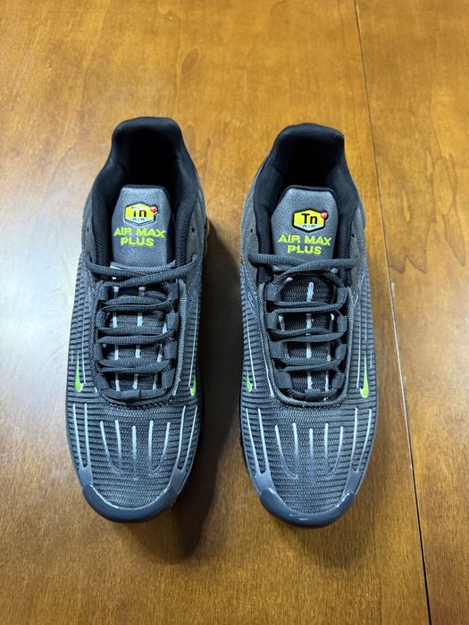 Nike Air Max Plus 42/43/44 noi new