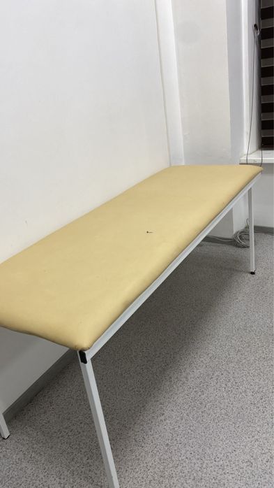 Кушетка медицинская