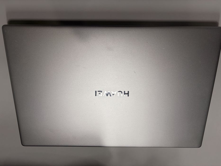 Ультрабук Huawei MateBook (Intel Core i5, Iris Xe) – Стиль, Мощность