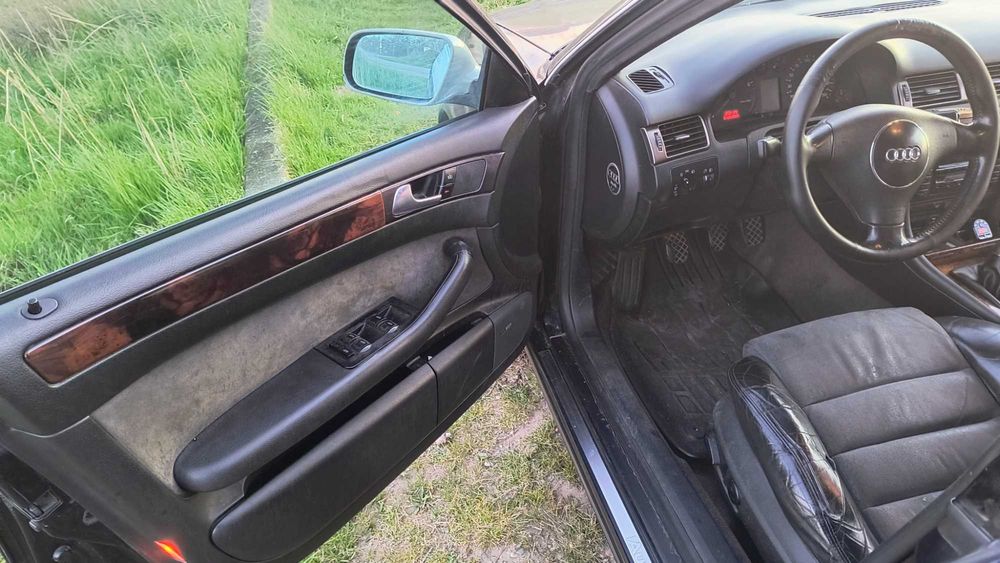 A6 anul 2000 1.8Turbo Benzina 180 de cai