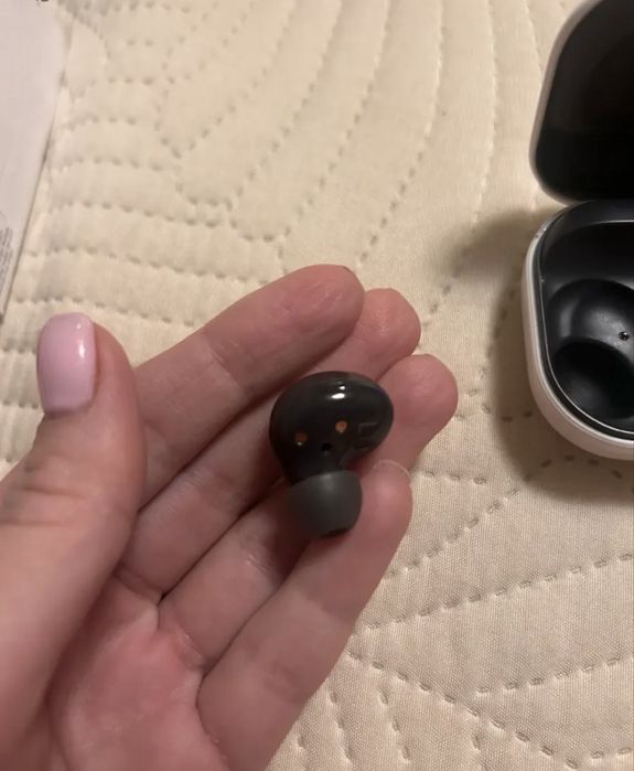 Наушники черные Samsung Galaxy Buds2