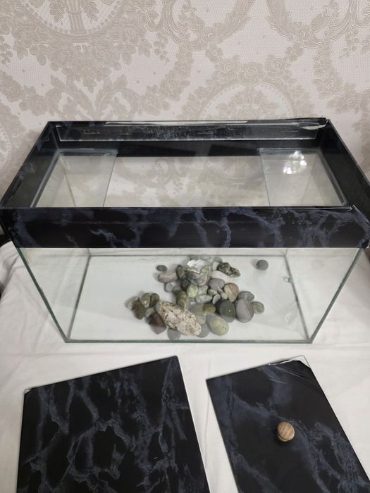 Продаю аквариум для рыбок,хомяков