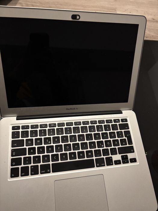 Macbook Air early 2014 + incarcator original