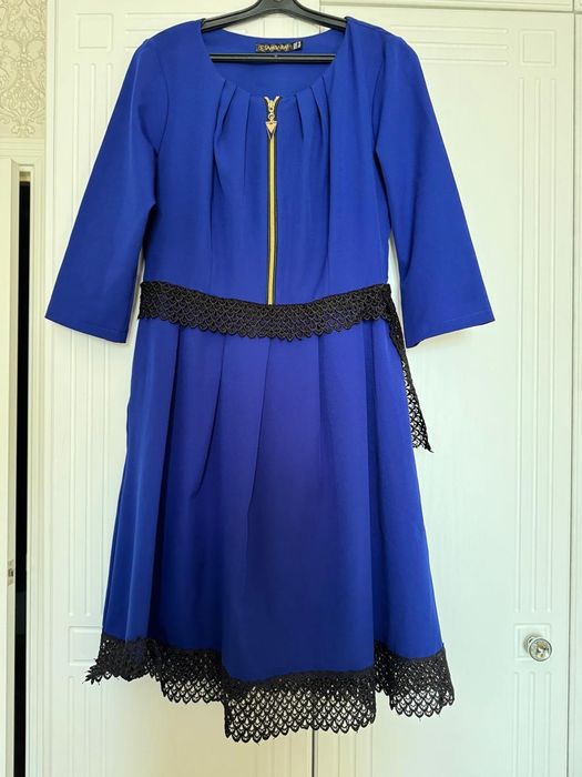 Платья разные 3 штуки