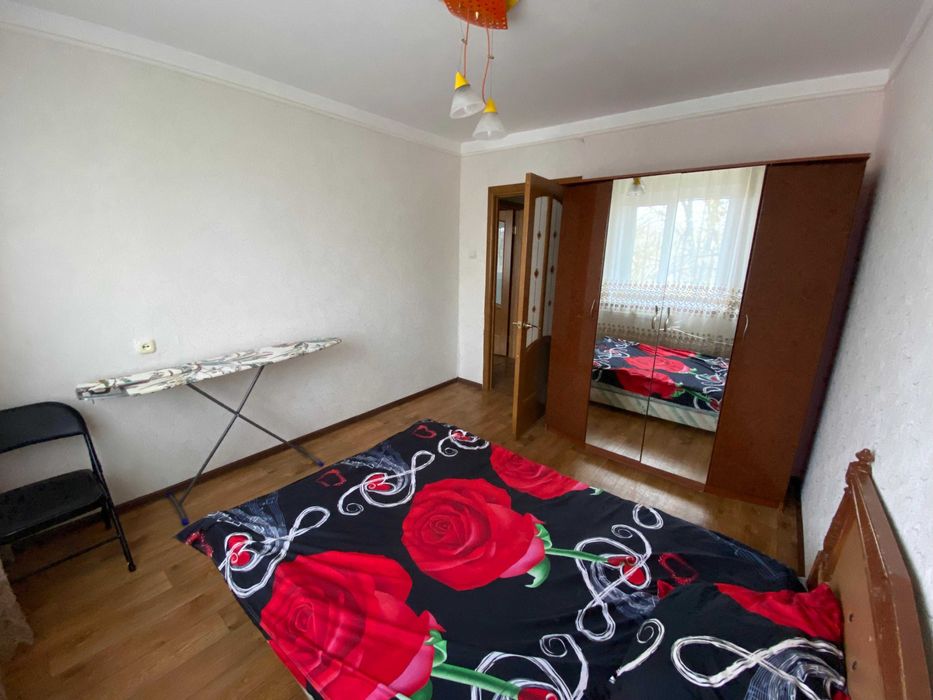 Сдам 3 ком квартиру в 4 мкр