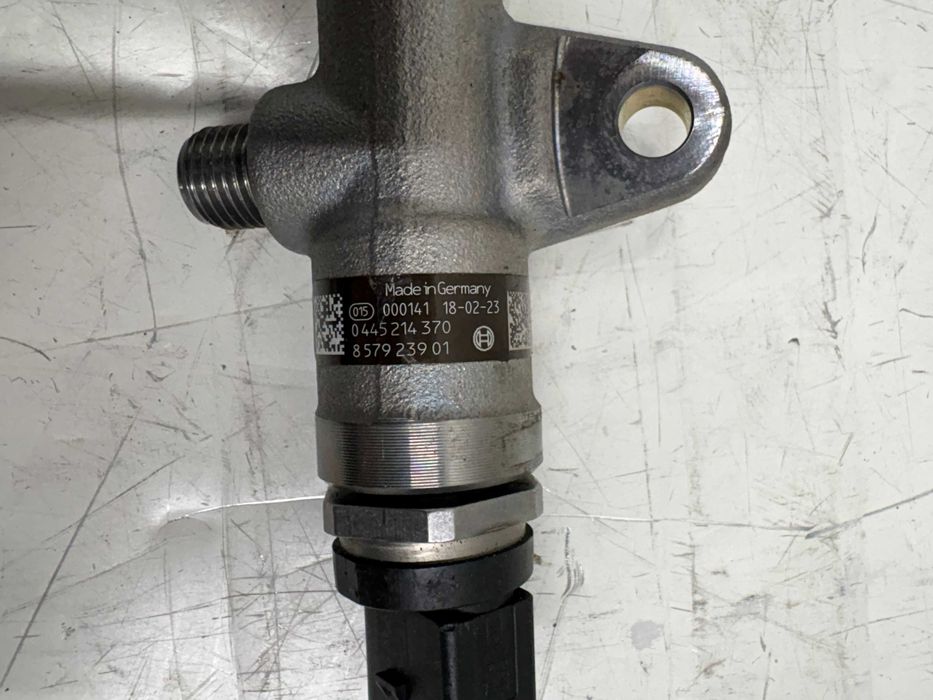 Рейл за БМВ Ф40 Ф44 Ф45 Г30 Ф48 Ф39 BMW F40 F44 F45 G30 F48 F39 - B47