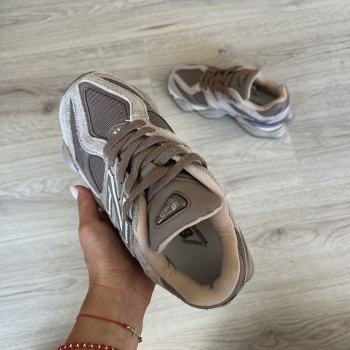 New Balance 9060 Mushroom - 36/37/38/39/40/41/42/43/4445/46