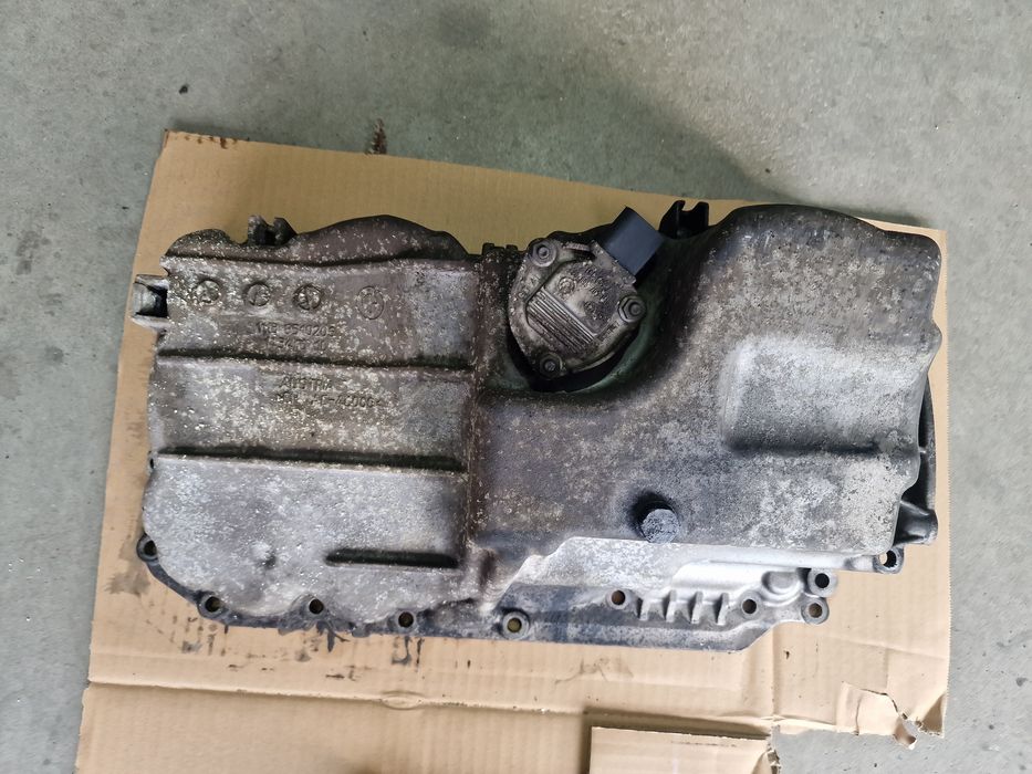 Baie ulei bmw f20 f30 f31 f32 f33 f34 f36 f10 f11 n47d20c 143cp 184cp