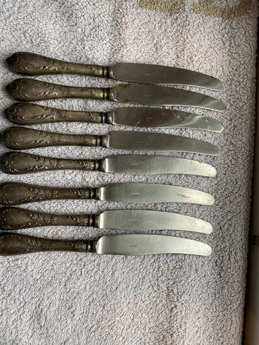 Мельхиоровые  ножи десертные