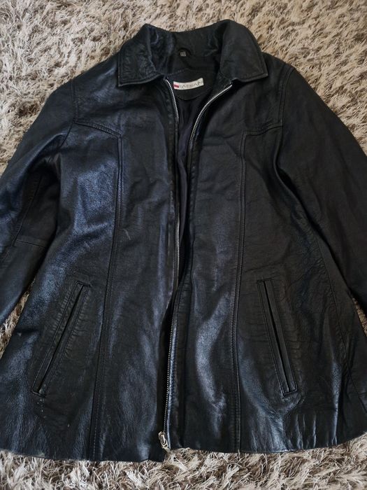 Geaca din piele naturala