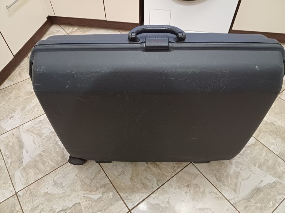 Голям куфар Samsonite