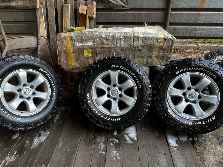 Диски с резиной от Прадо