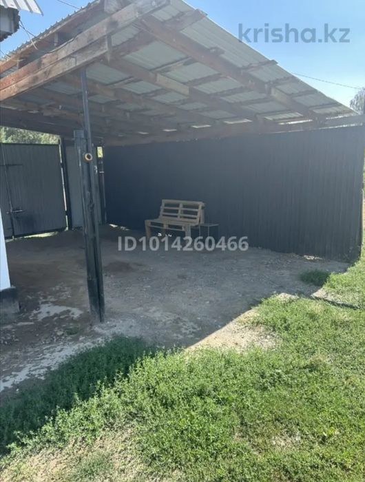 Продам дом в дачом массиве