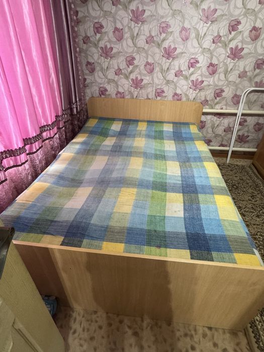 Продам два шкафа с кроватью