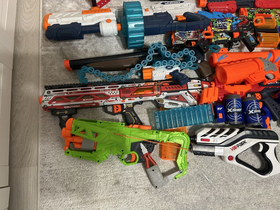 Набор Nerf из автоматов