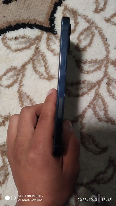 Iphone 12 qora rang