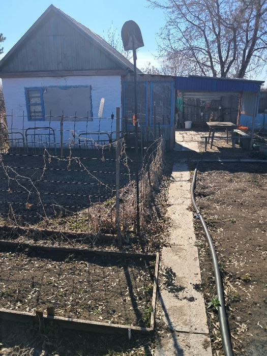 Продам дачный участок с домиком