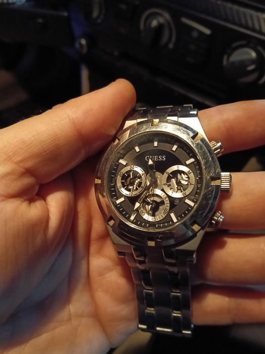 ceas guess barbatesc