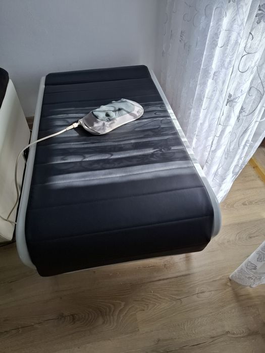 Se vinde pat pietre jad