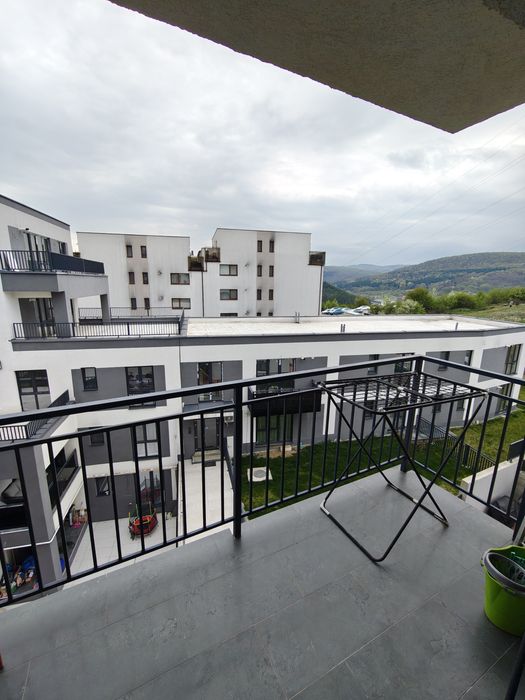 Vand apartament 3 camere mp in zona vivo