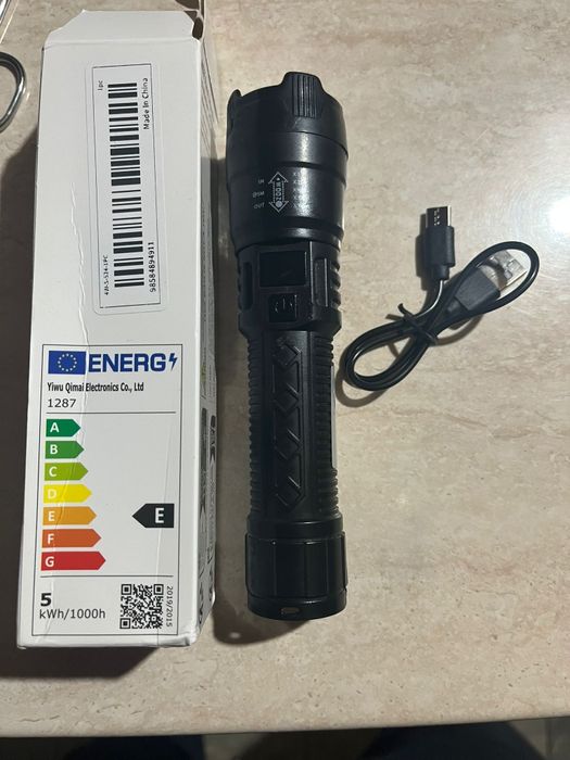 Vand lanterna puternica