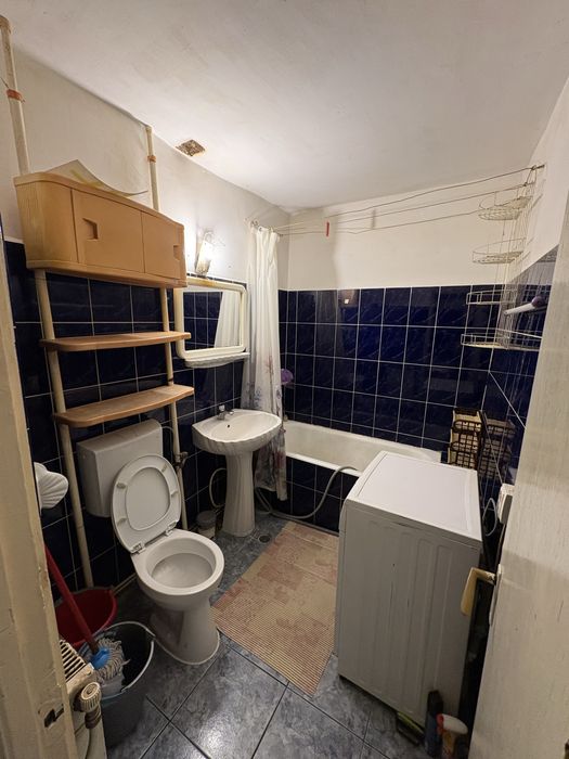 Inchiriez 2 camere Miron Costin