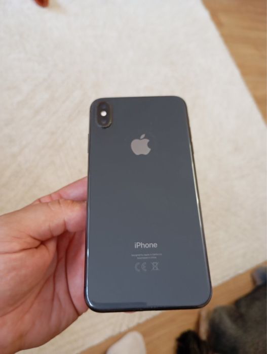 Ipfone XS Max в отлично здраве, със сменена батерия .