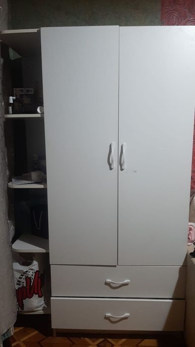 Продам детскую кроватку и шкаф