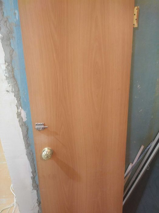 Продам межкомнатная дверь