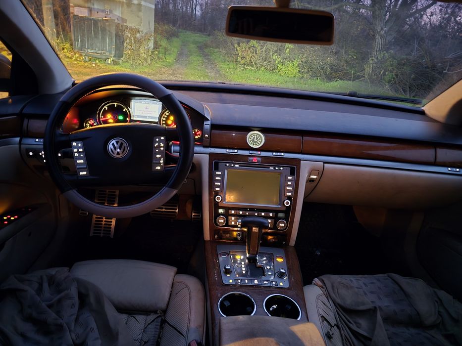 Продавам vw phanton на части