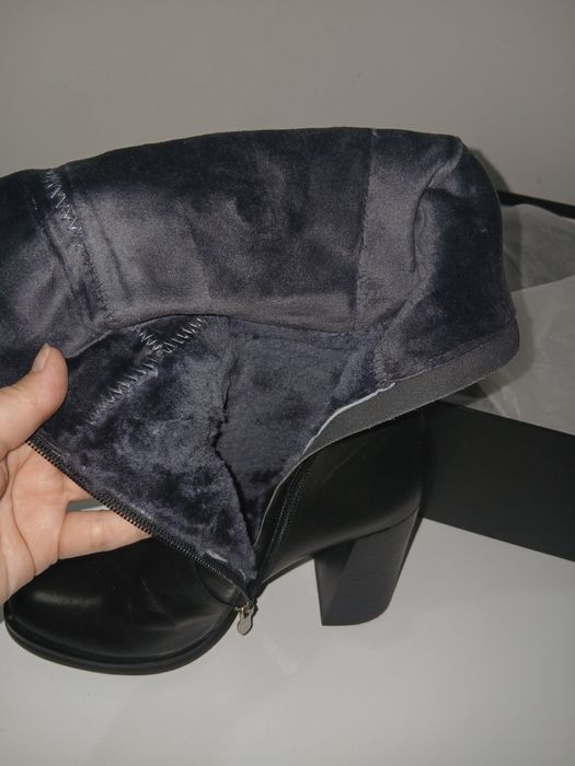 Продам женские сапоги