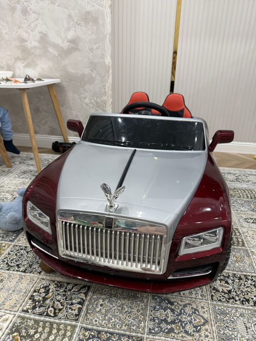 Продаю детскую машину