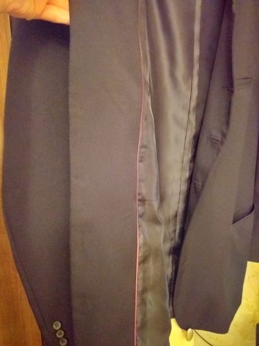 Продам мужской костюм.