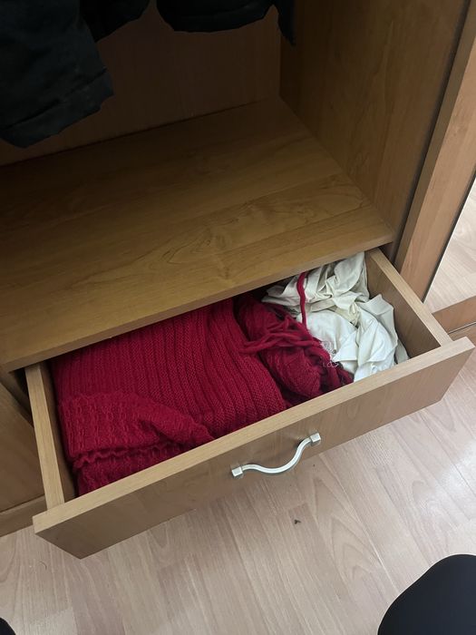 Шкаф купе с зеркалом